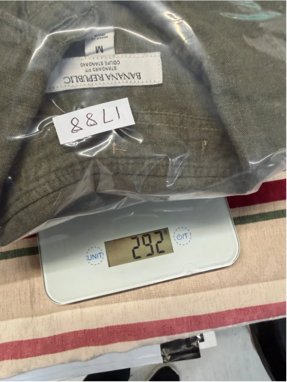 Men's Banana Republic Casual Button Down Linen Shirt Olive green Size M. 1788